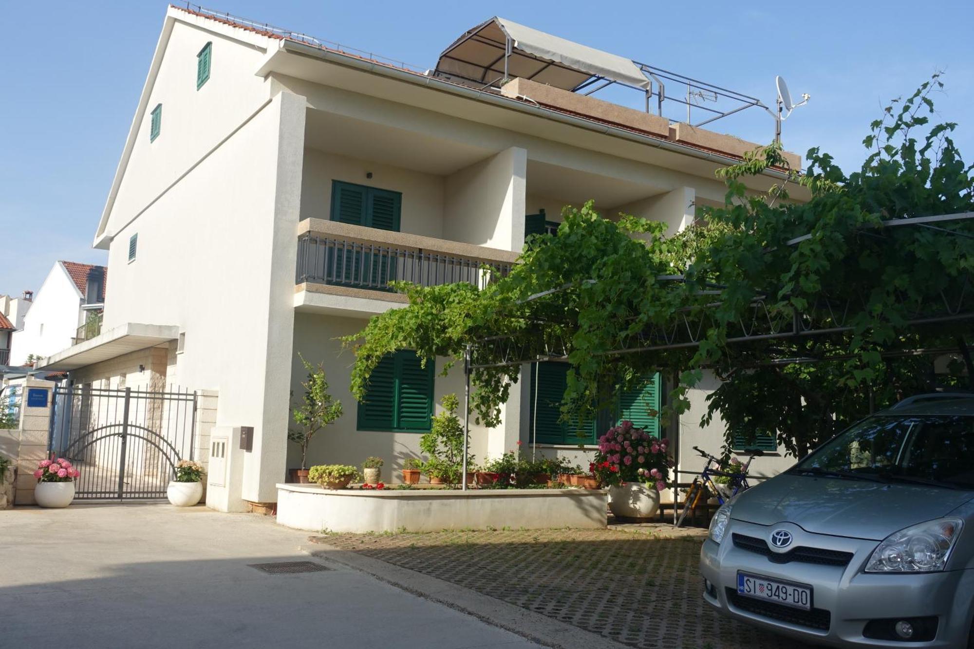 Apartment Tonka Водице Екстериор снимка